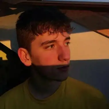 6686体育app合作伙伴Riley