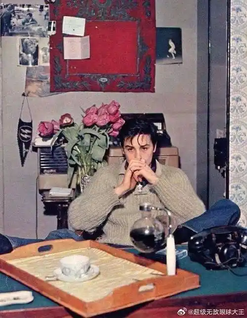 6686体育app首席作者Gale