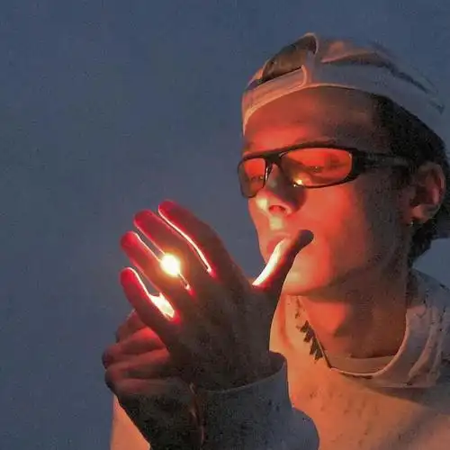 6686体育app首席作者各自安好