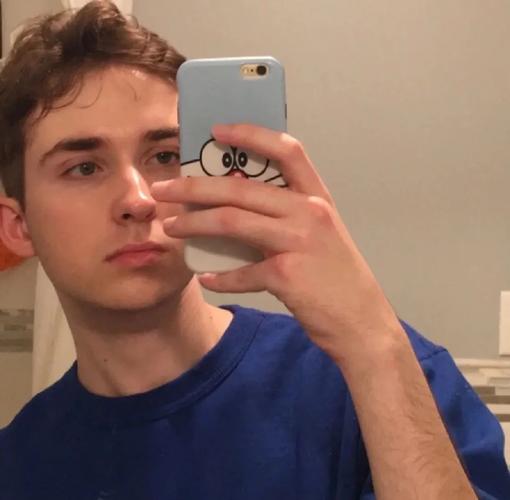 6686体育app铁牌作者Gianna